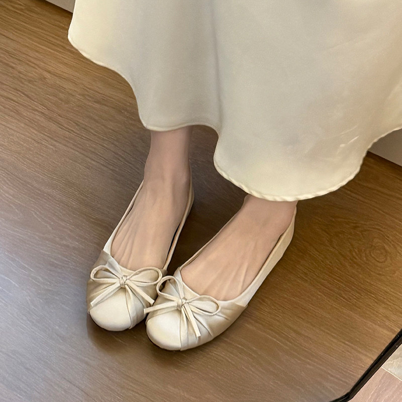 Embroidery Flat Shoes - 2026 New Bow-knot Temperament Satin Shallow