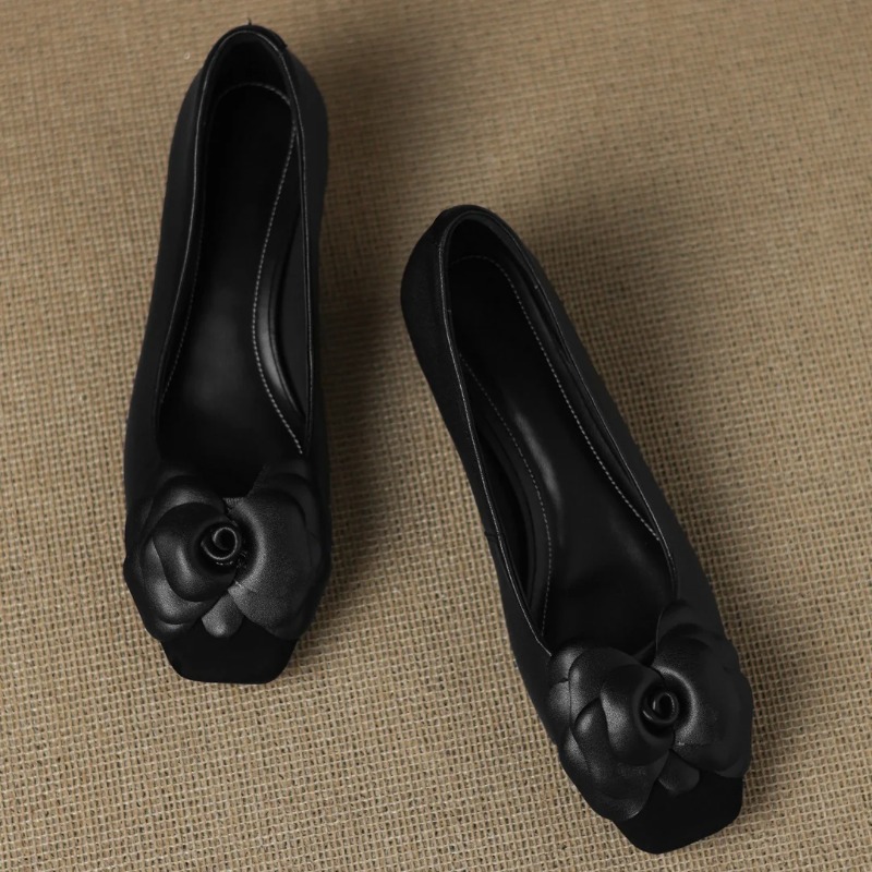 Plus size 34-41 women's sheeps - đánh giá và giá Embroidery Flat Shoes