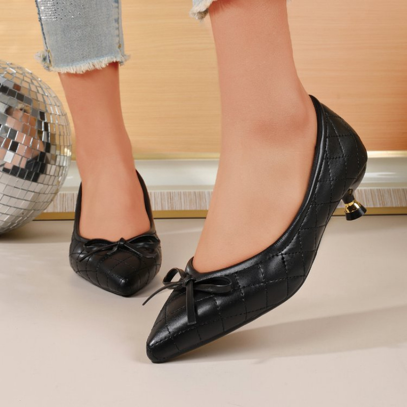 Vintage Women's Pointed Toe Bo - đánh giá và giá Embroidery Flat Shoes