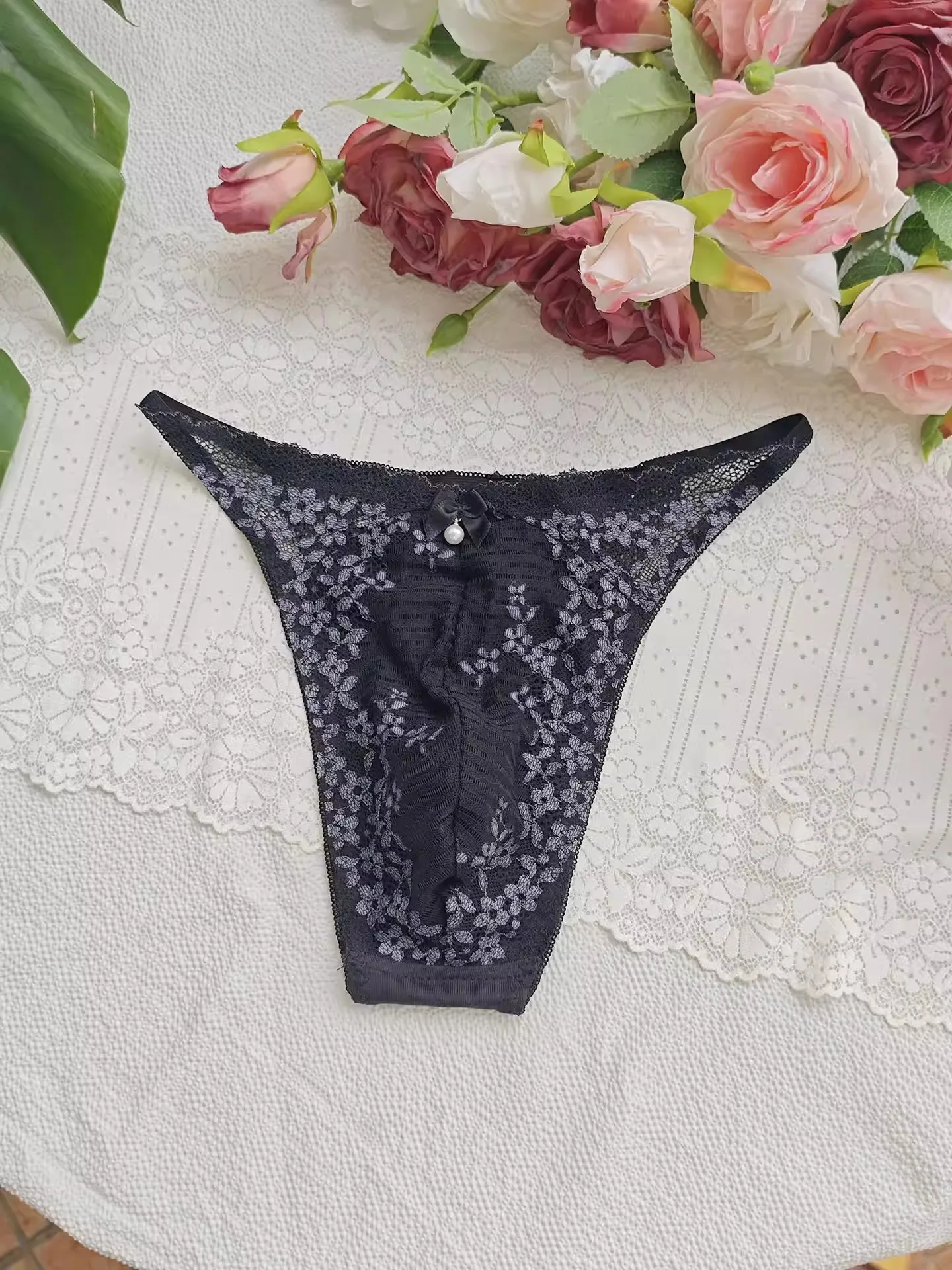 Black Lace Man's T-brief Embro - đánh giá và giá Embroidery Gift