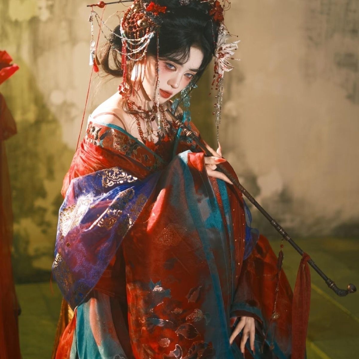 Black Blue Embroidery Hanfu Wo - đánh giá và giá Embroidery Uniforms