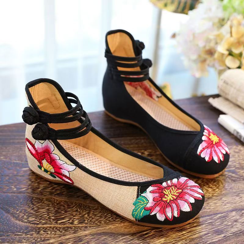 Woman Wedges Embroidered Cloth - đánh giá và giá Embroidery Horse